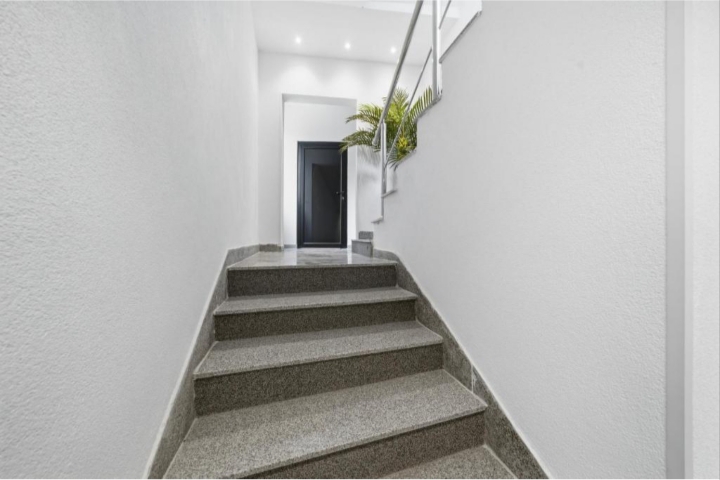 Stubište-ulaz u apartmane